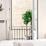 Lejlighed Stylish 2-bed In Gare, Near Cafes & Shop