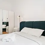 Stylish 2-bed In Gare, Near Cafes & Shop Luxembourg By