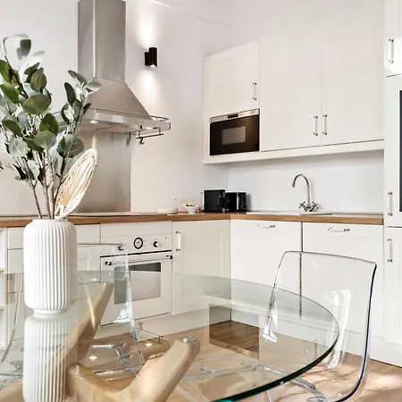 Stylish 2-bed In Gare, Near Cafes & Shop Luxembourg