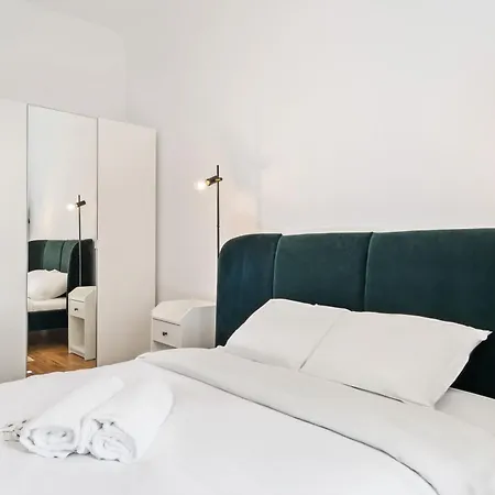 Stylish 2-bed In Gare, Near Cafes & Shop Luxembourg
