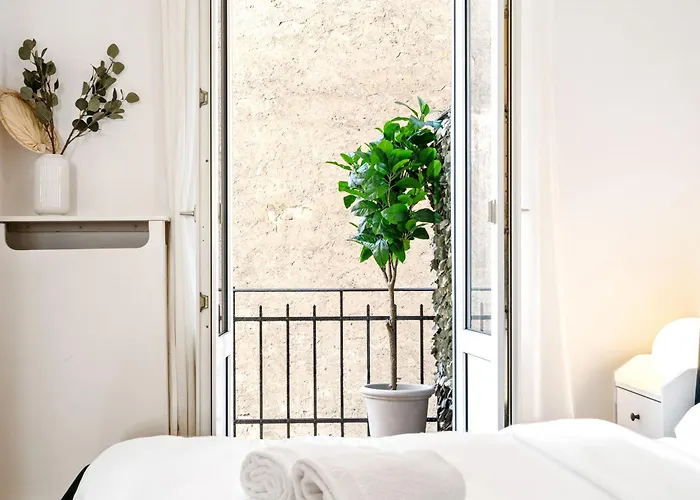 Lejlighed Stylish 2-bed In Gare, Near Cafes & Shop