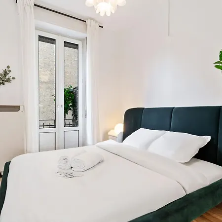 Apartment Stylish 2-bed In Gare, Near Cafes & Shop *