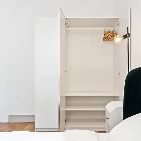 Stylish 2-bed In Gare, Near Cafes & Shop Luxemburgo