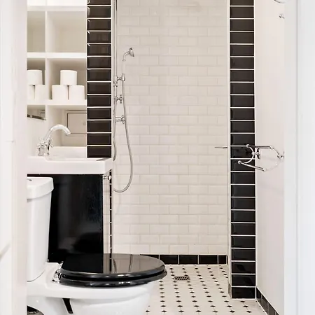 Stylish 2-bed In Gare, Near Cafes & Shop Apartment Luxemburg