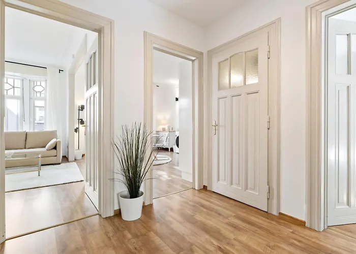 Stylish 2-bed In Gare, Near Cafes & Shop لوكسمبورغ