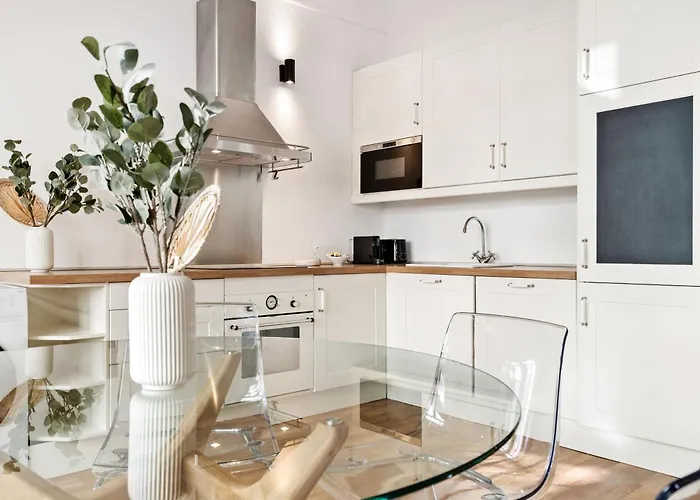 Stylish 2-bed In Gare, Near Cafes & Shop لوكسمبورغ