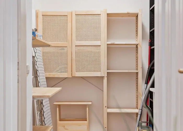 아파트 Stylish 2-bed In Gare, Near Cafes & Shop